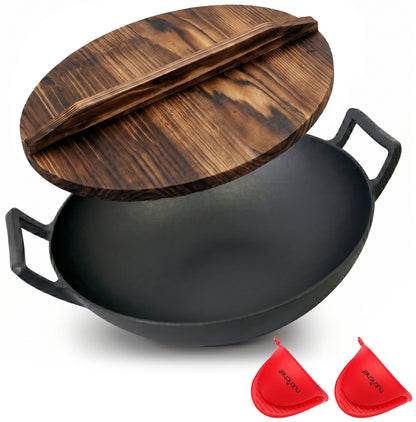 Wok with wooden Lid